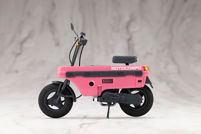 Emma Koishikawa [Nocturne] with Honda AB12 MOTOCOMPO