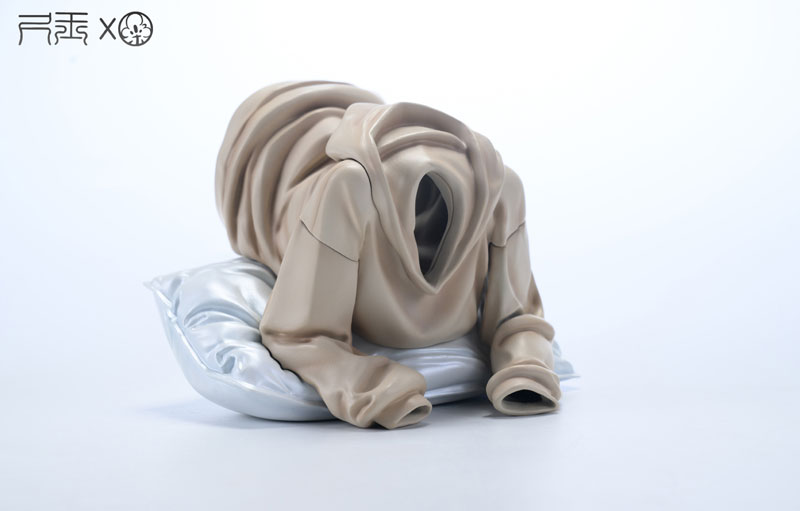 Pillow illustration by Huayecai