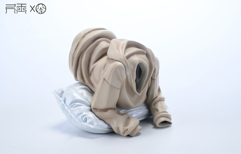 Pillow illustration by Huayecai