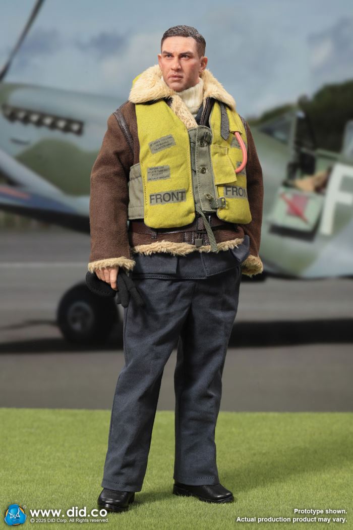 WWII British pilot Squadron Leader Tom 1/6