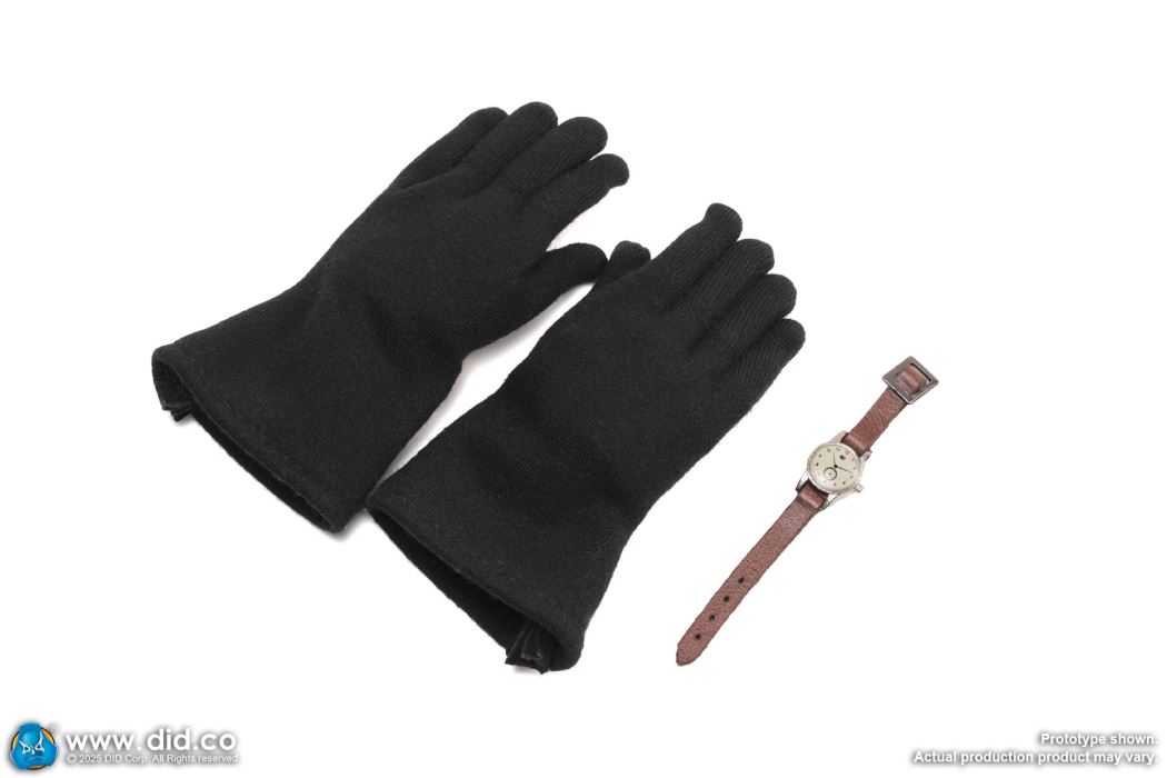 WWII British pilot Squadron Leader Tom 1/6