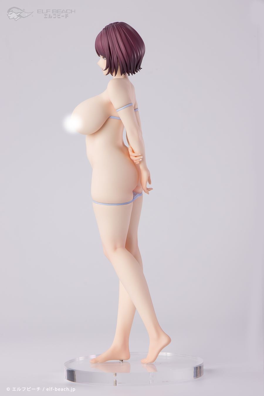 NTR on the beach - Makoto Miyamoto 1/6