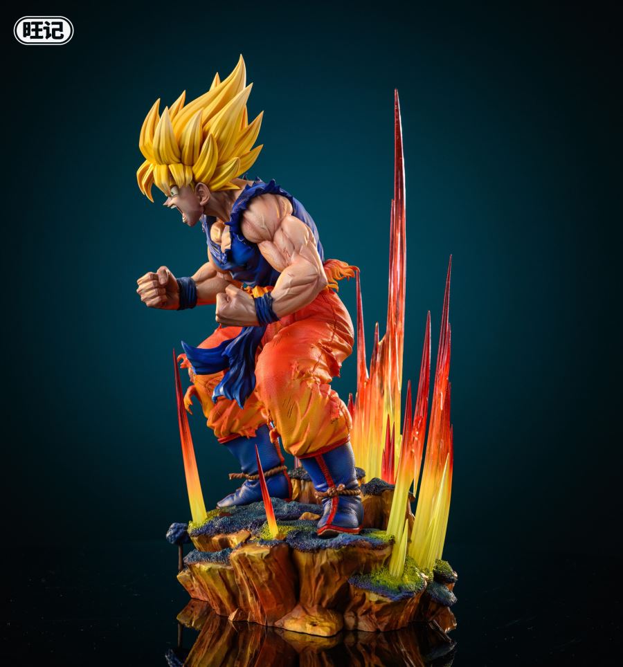 First Super Saiyan Goku - Dragon Ball