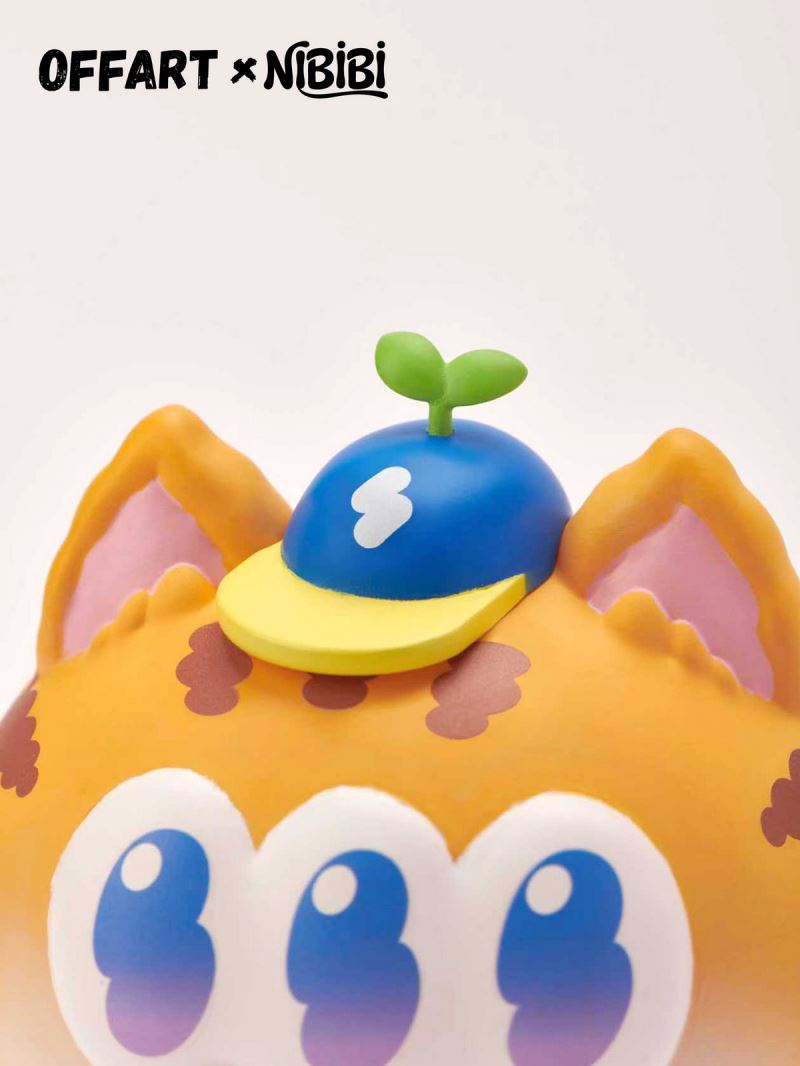 NIBBI Three-Eyed Cat Figurine