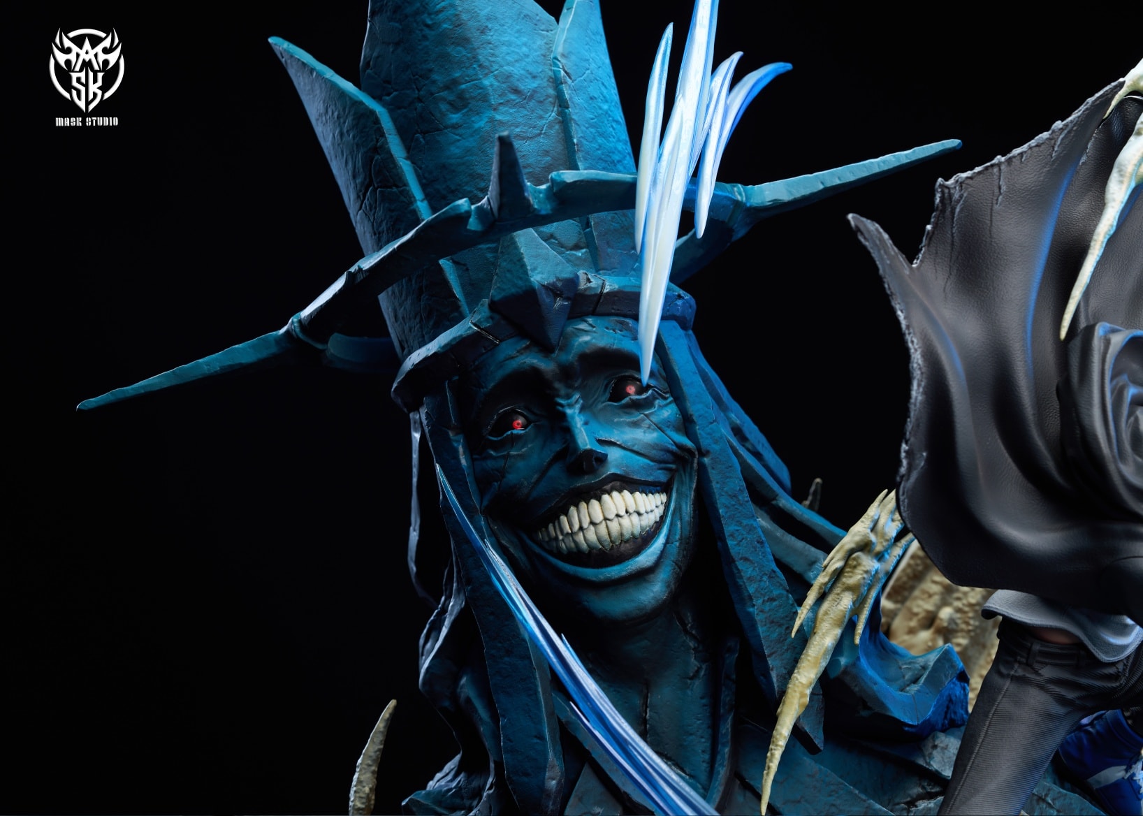 Sung Jin-woo vs Divine Statue Boss