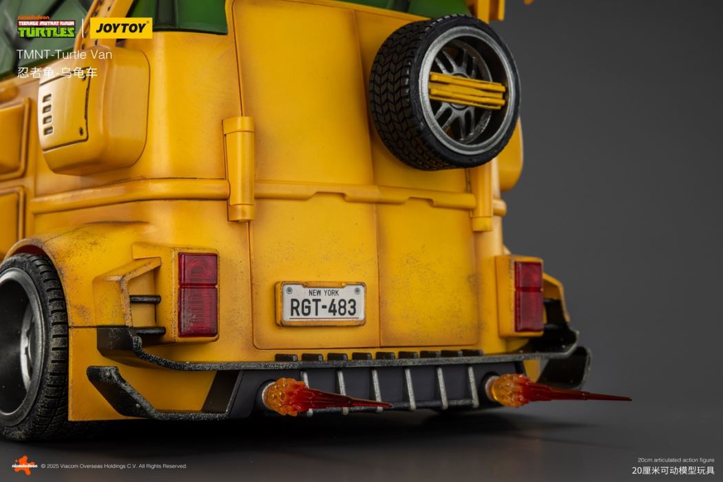 TMNT Ninja Turtles - Turtle Car & Ronnie the Nail 1/18