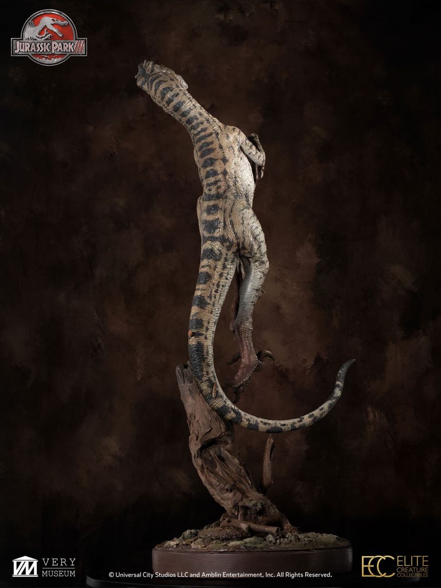 Female Velociraptor White Queen Maquette (JP3)