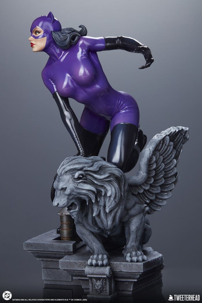 Catwoman (Purple Edition)
