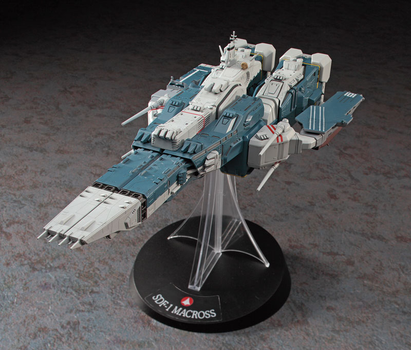 The Super Dimension Fortress Macross 1/4000 SDF-1 Macross Fortress w/Prometheus & Daidalos