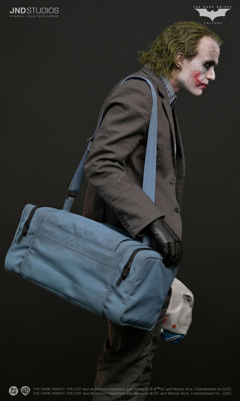 The Joker [Robber Version & Robber and Coat Version] 1/3