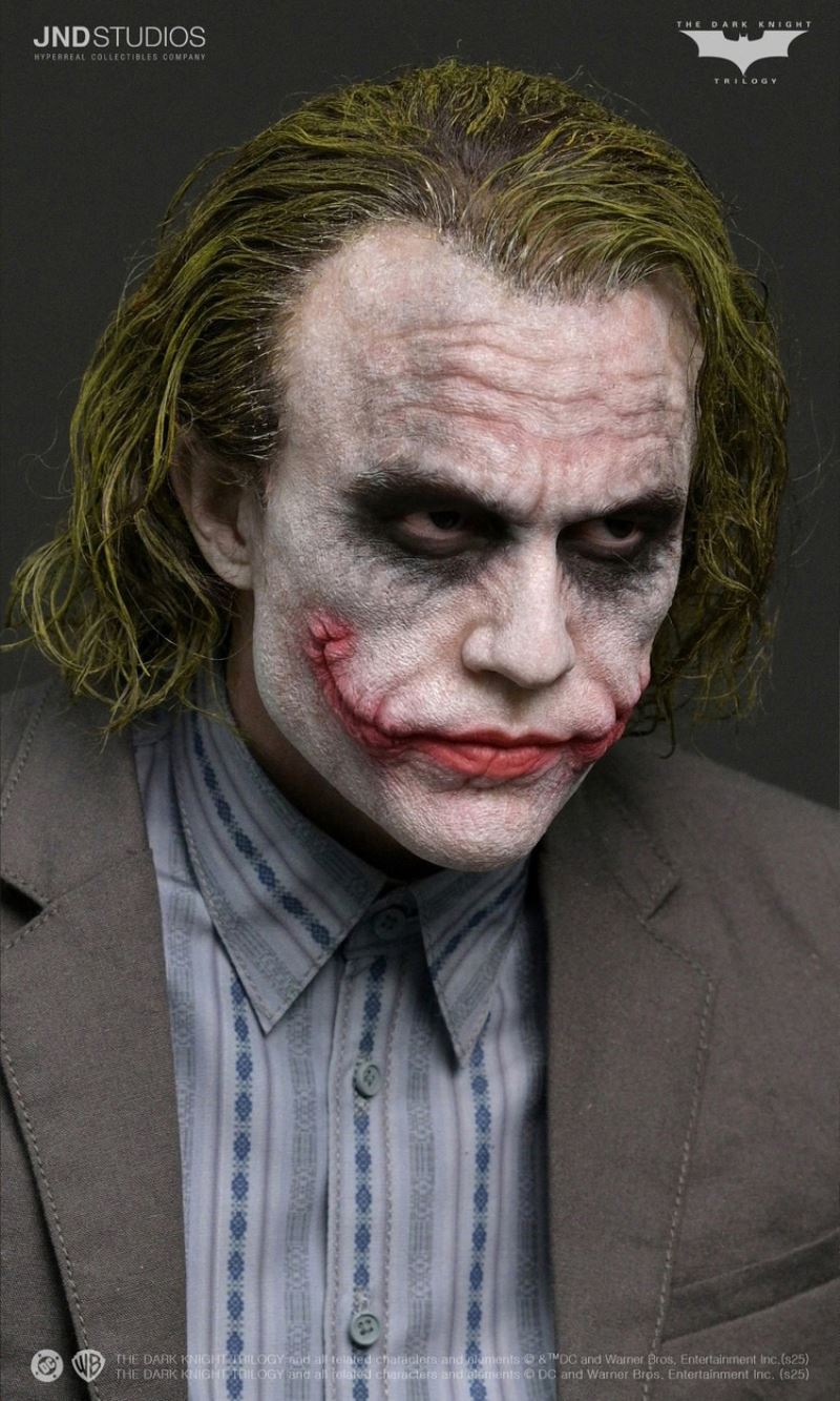 The Joker [Robber Version & Robber and Coat Version] 1/3