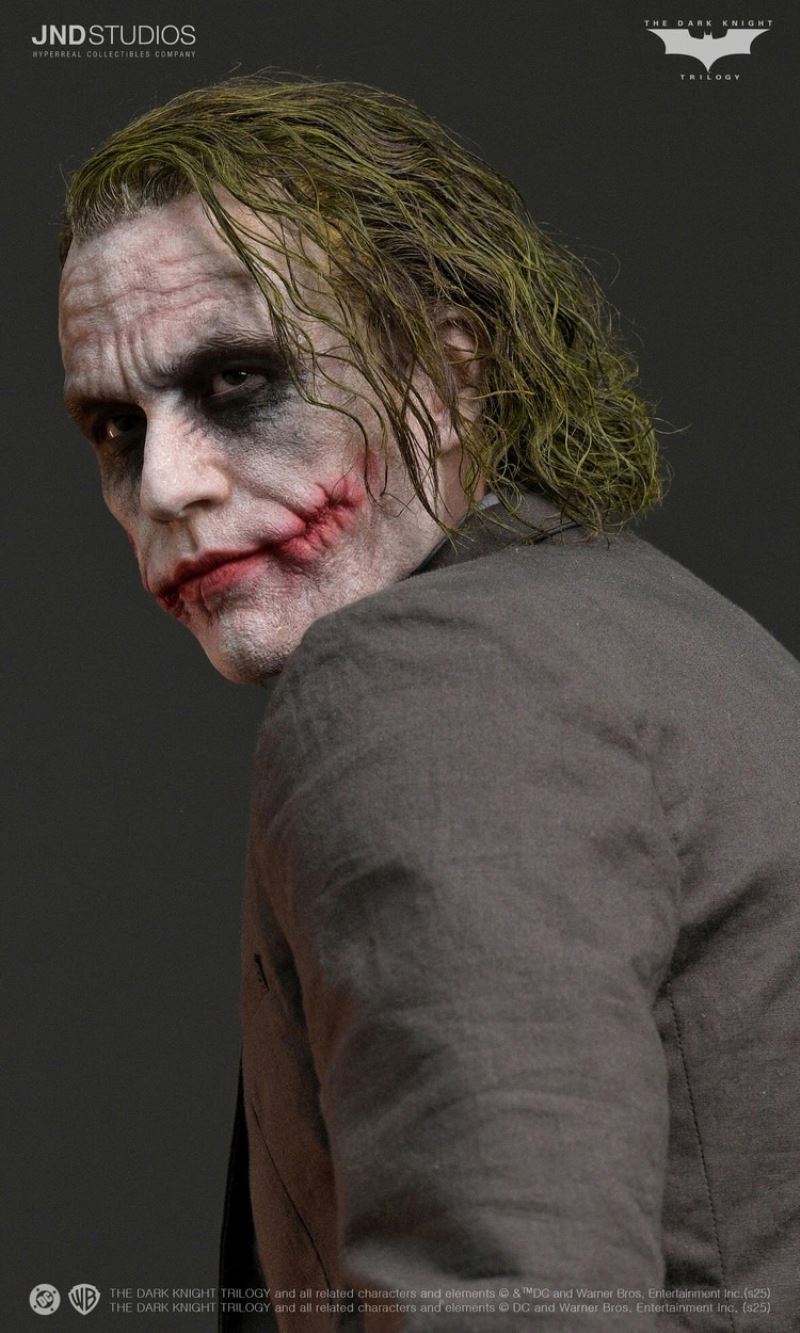 The Joker [Robber Version & Robber and Coat Version] 1/3