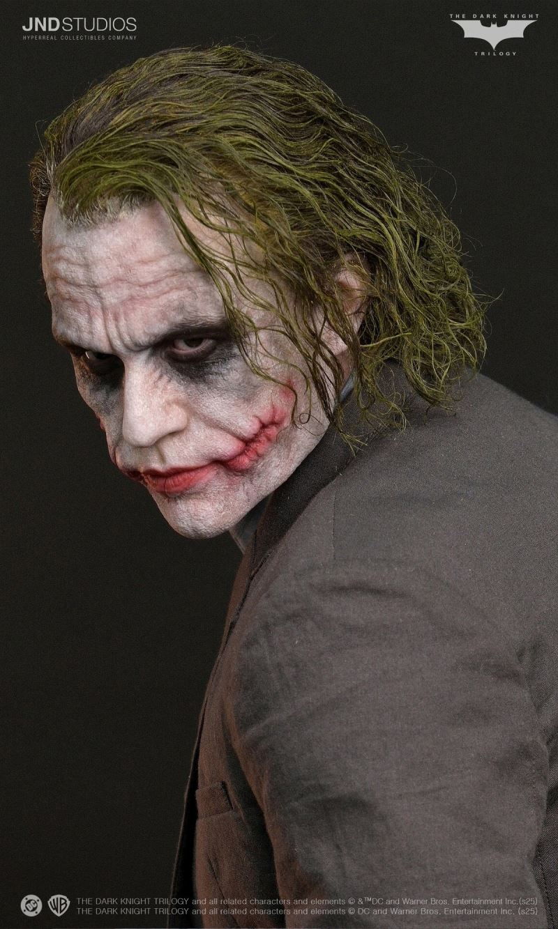 The Joker [Robber Version & Robber and Coat Version] 1/3