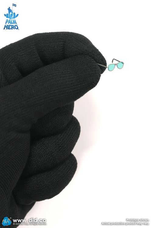 Captain Leif, a pilot of the U.S. Army Air Force in World War II 1/12