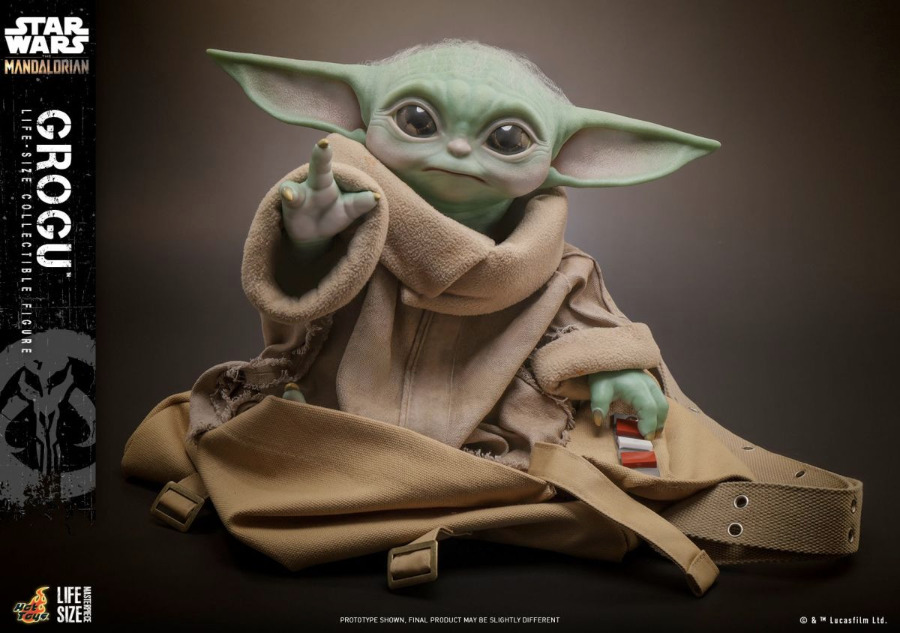 The Mandalorian 1/1 scale figure Grogu (with carrying bag)