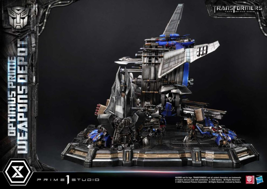 Optimus Prime Weapons Depot - Transformers: Dark of the Moon