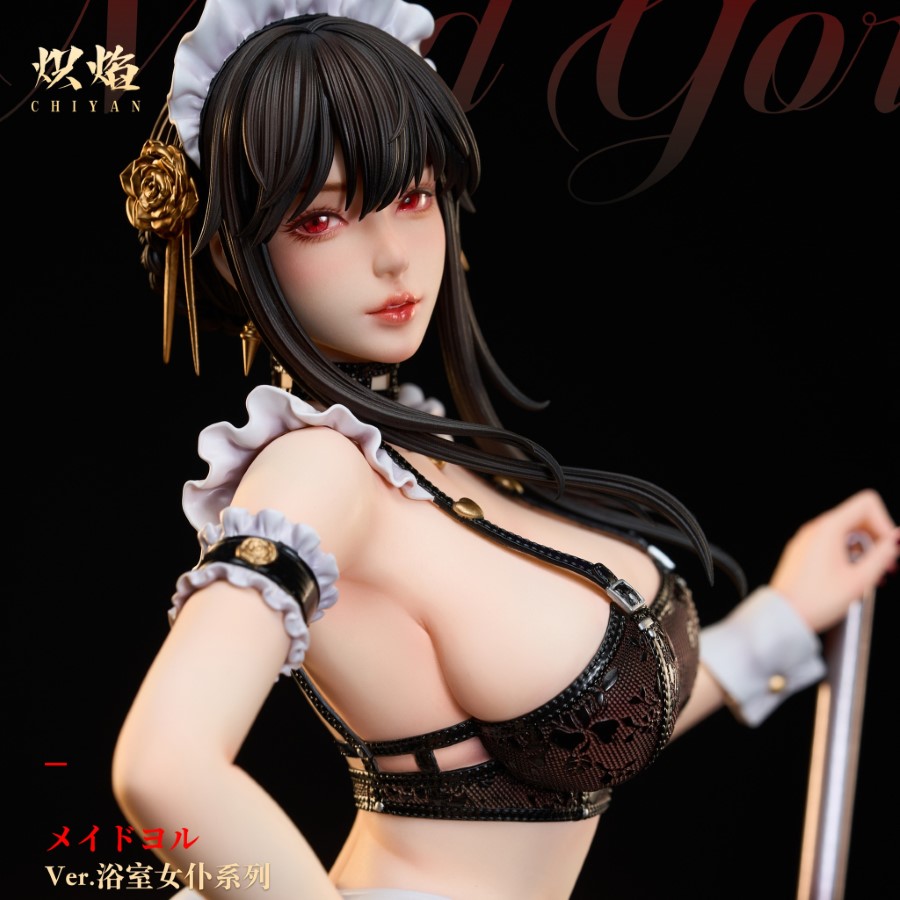 Yor cosplay Bathroom Maid