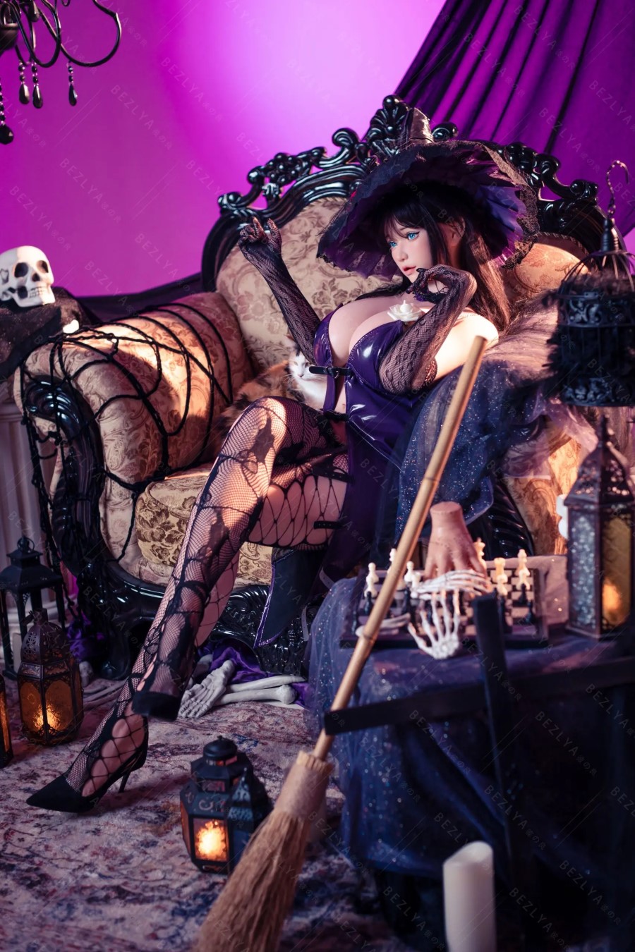 Huawu Lady Mandala No.1 Makeup Silicone Doll