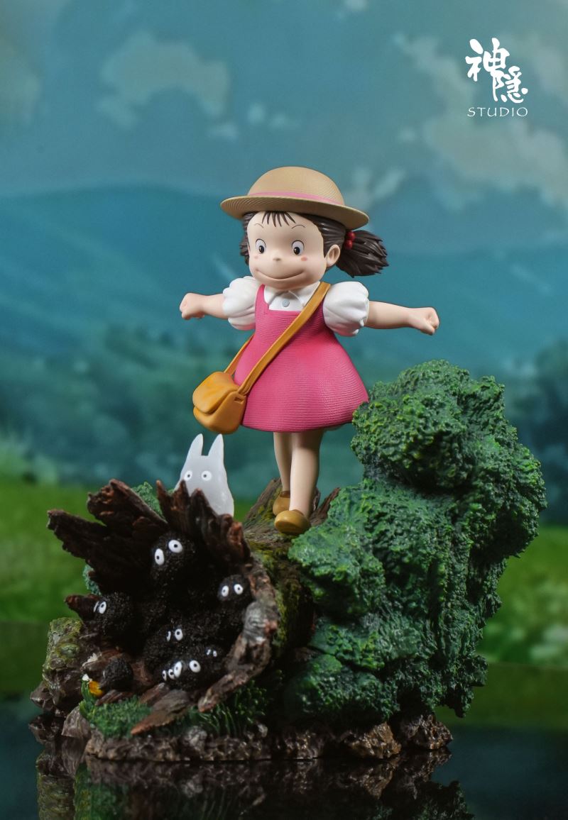 Kusakabe Mei on wood - My Neighbor Totoro