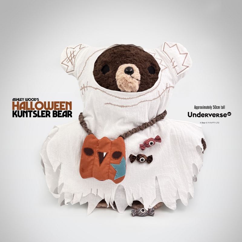 Halloween Kuntsler Bear