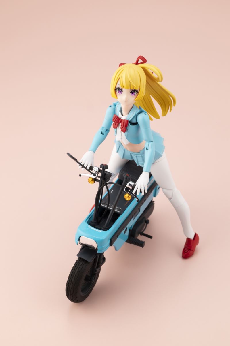 Megami Device USTER DOLL Night Alice with Honda AB12 Motocompo