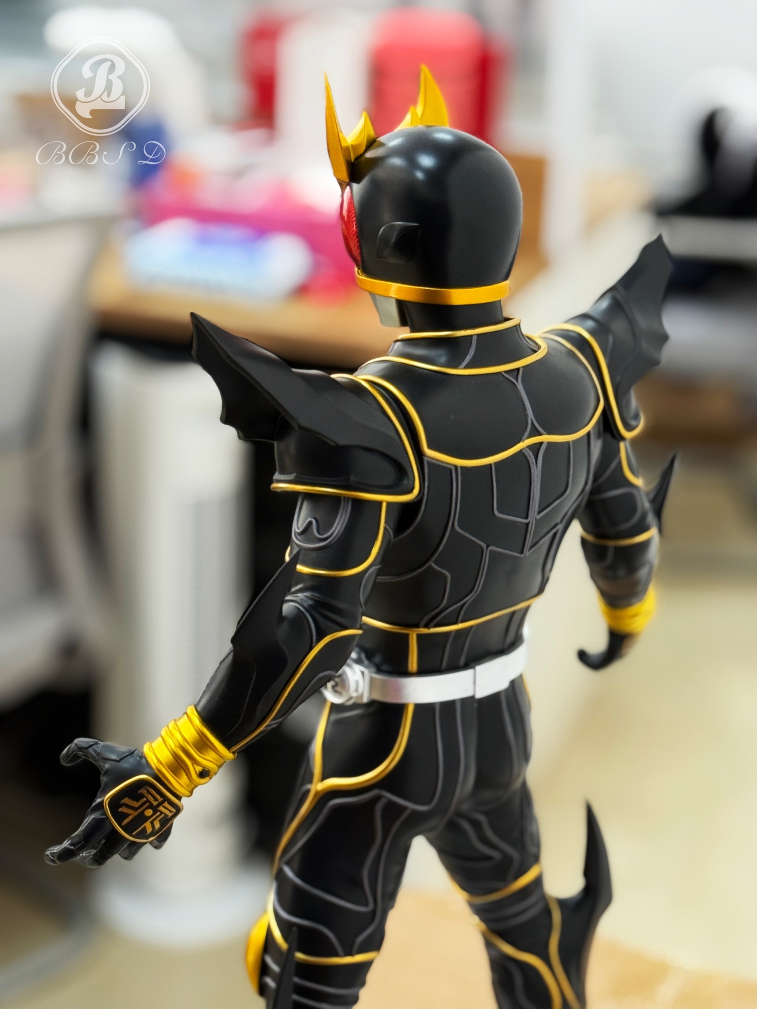 Masked Rider Kuuga ultimate form 1/4