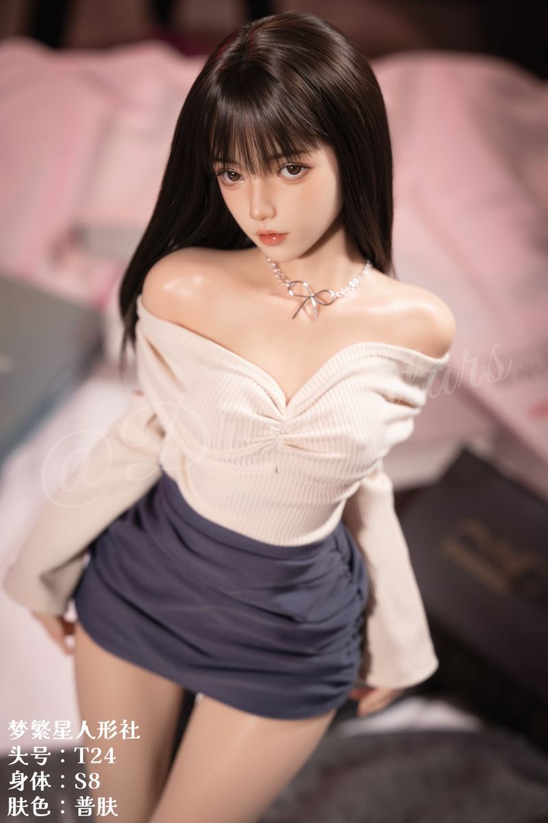 sister Leila & Yating - silicone encapsulated female action figure 1/3