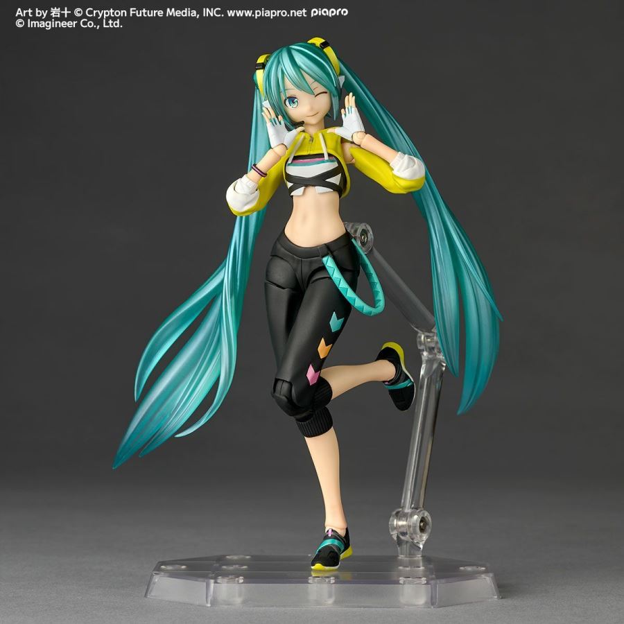 Revoltech Amazing Yamaguchi Hatsune Miku Fit Boxing Ver