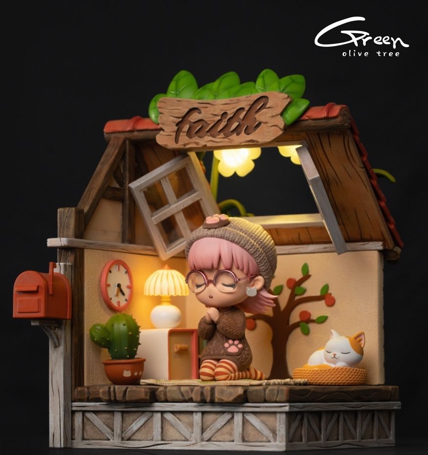 Girl Phoebe Praying for You