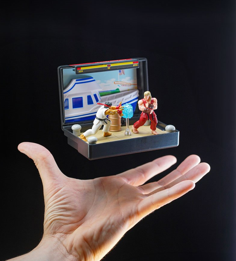 Sega Mega Drive Street Fighter II Cartridge Diorama Playset