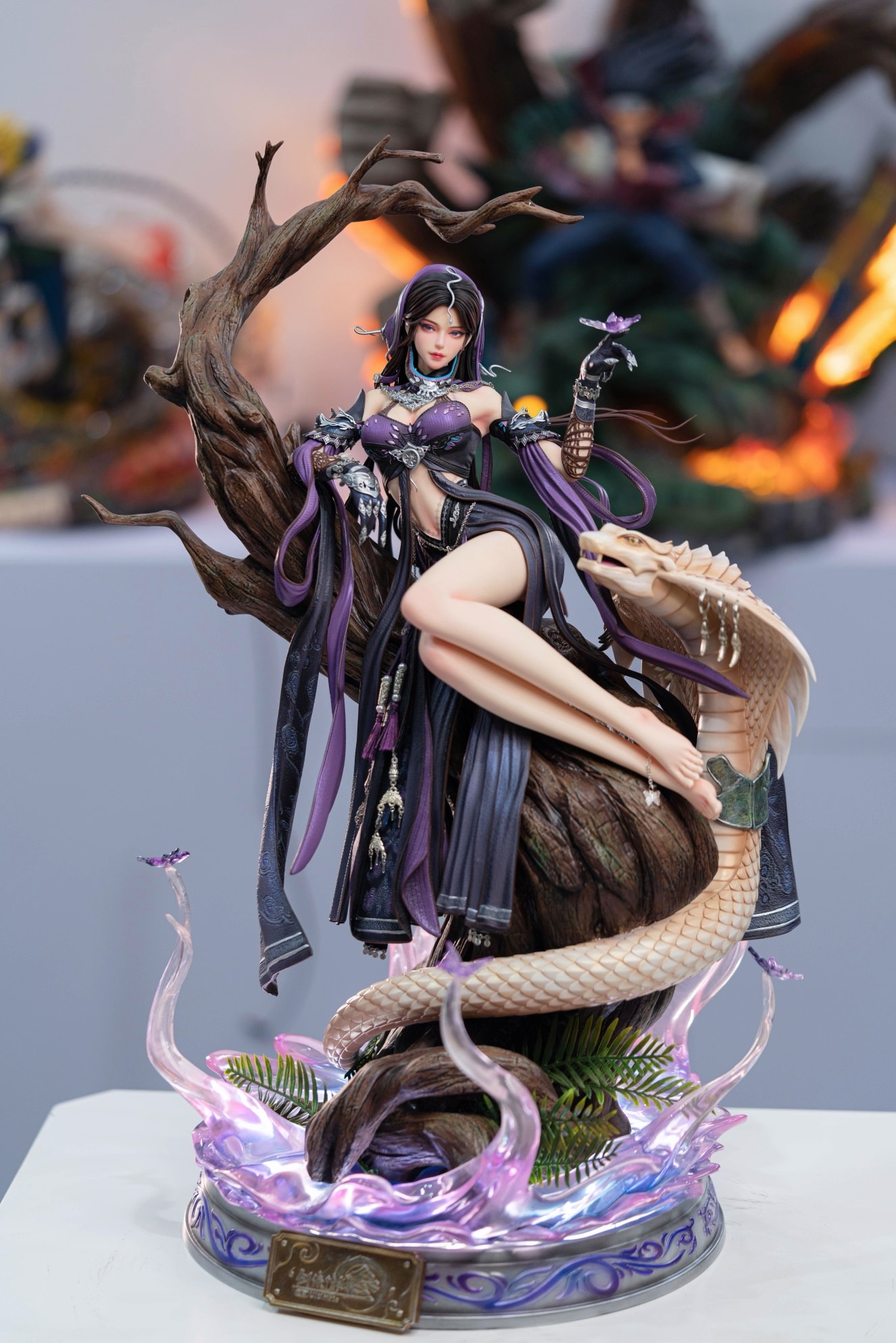 Five Poisons Become Women - JX Online 3 1/4 [Licensed]