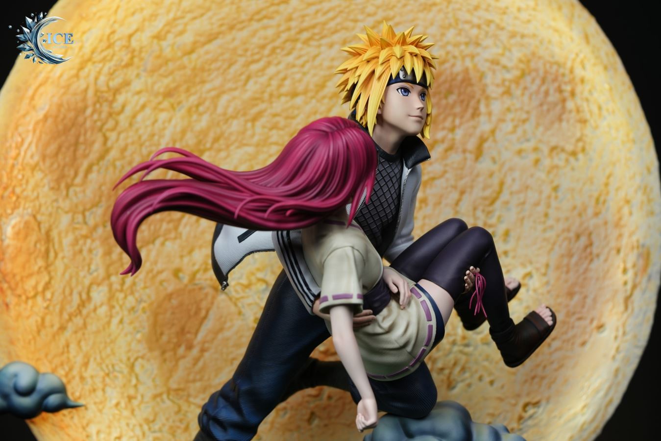 Minato & Kushina Under the Moon - Naruto