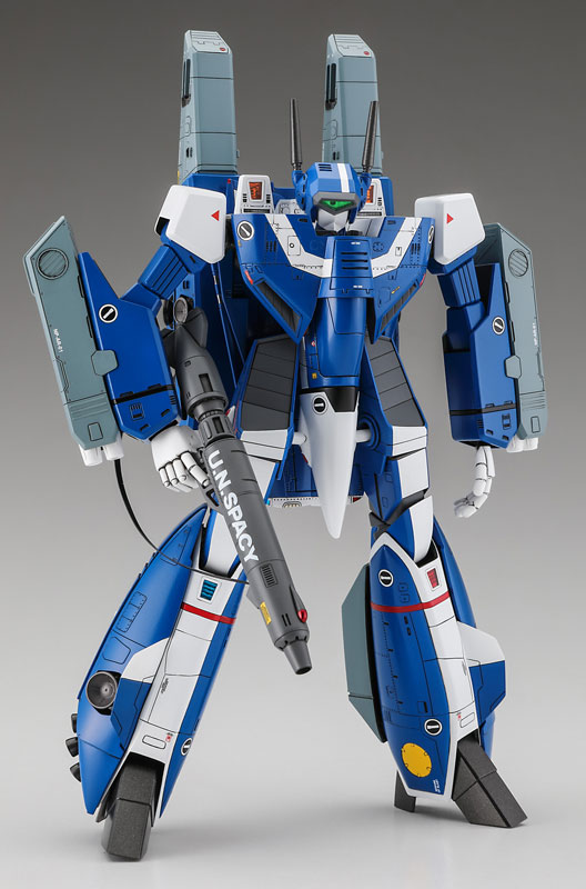 VF-1J Super Battroid Valkyrie Max 1/72