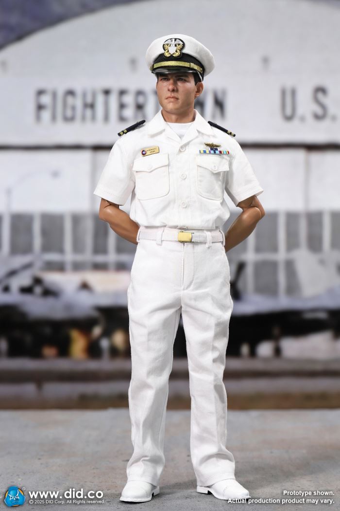 US Navy Pilot - Lieutenant Peter 1/6