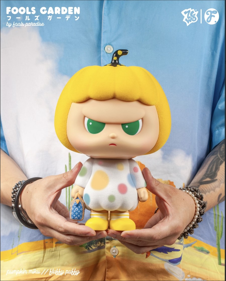 Pumpkin Miku // Fluffy Puffy Flocked Pumpkin Girl