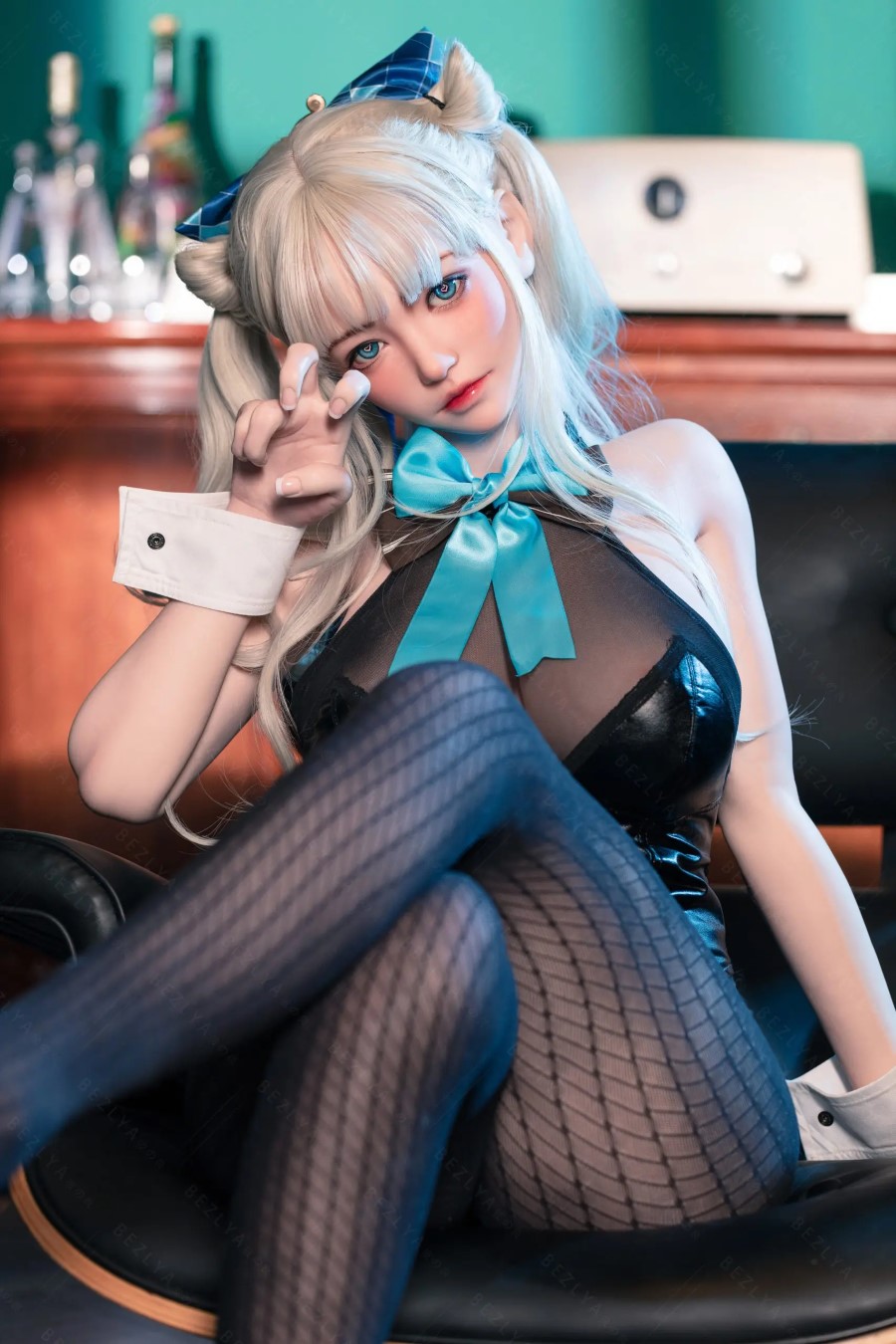 Bunny Girl Oleander Makeup No. 1 1/1 silicone