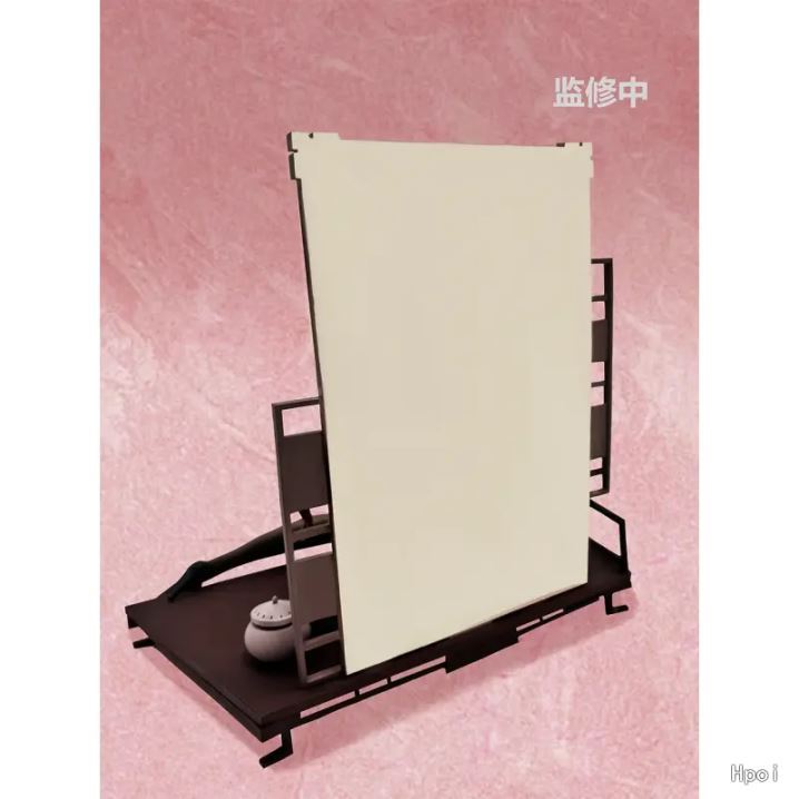 Red sleeves add fragrance