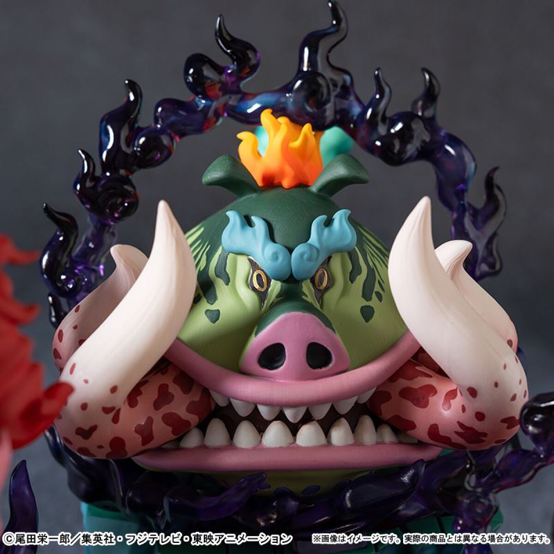 One Piece World Collectible Figure Premium - Monkey D. Luffy vs Five Elder Stars