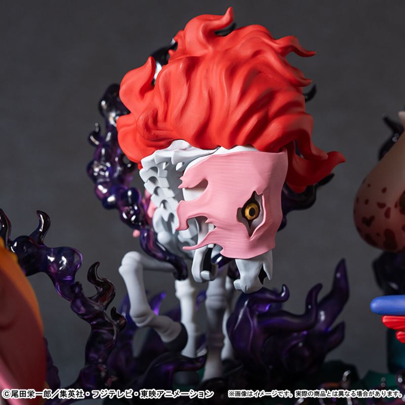 One Piece World Collectible Figure Premium - Monkey D. Luffy vs Five Elder Stars