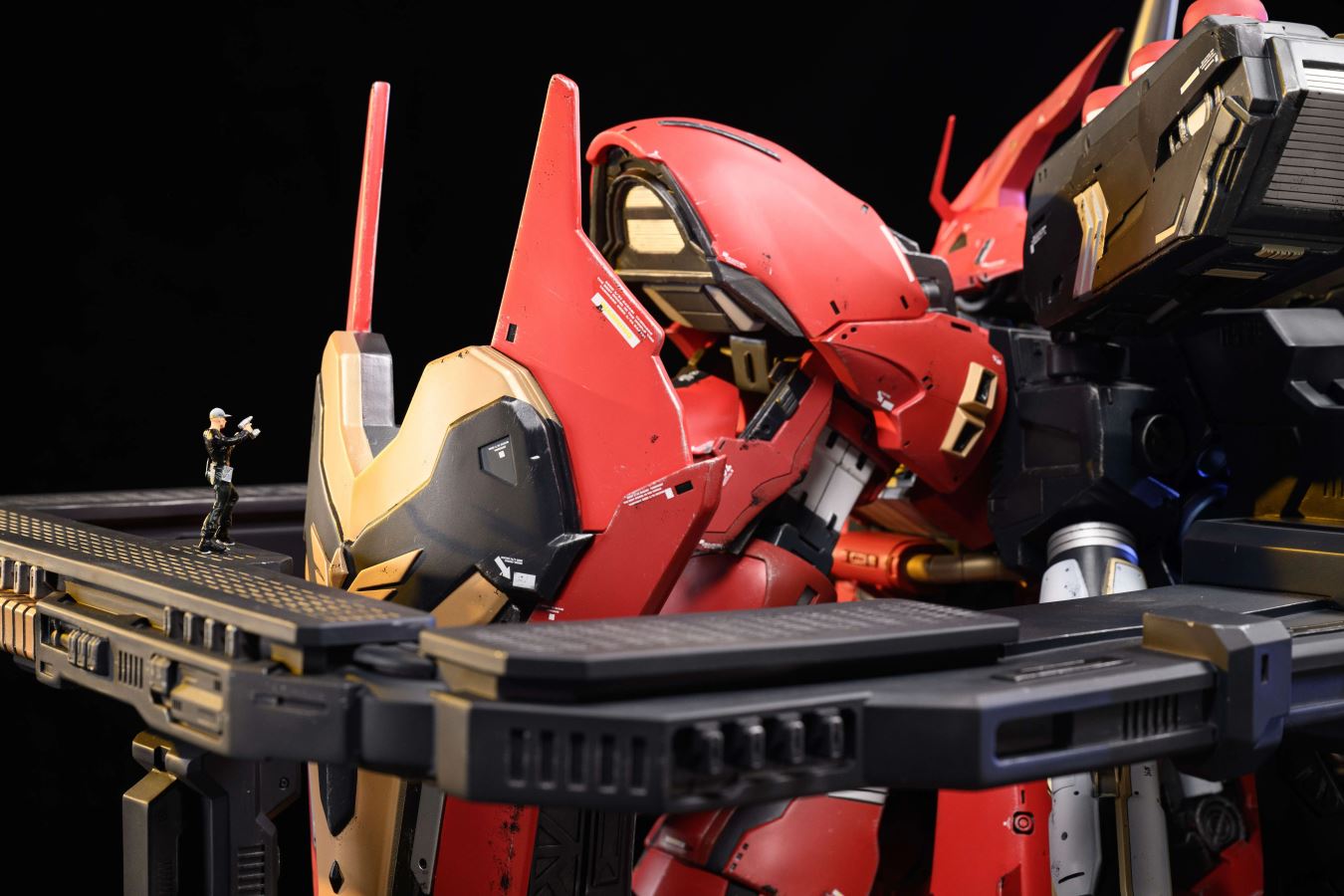 Sazabi-Gundam-JJSD Studio
