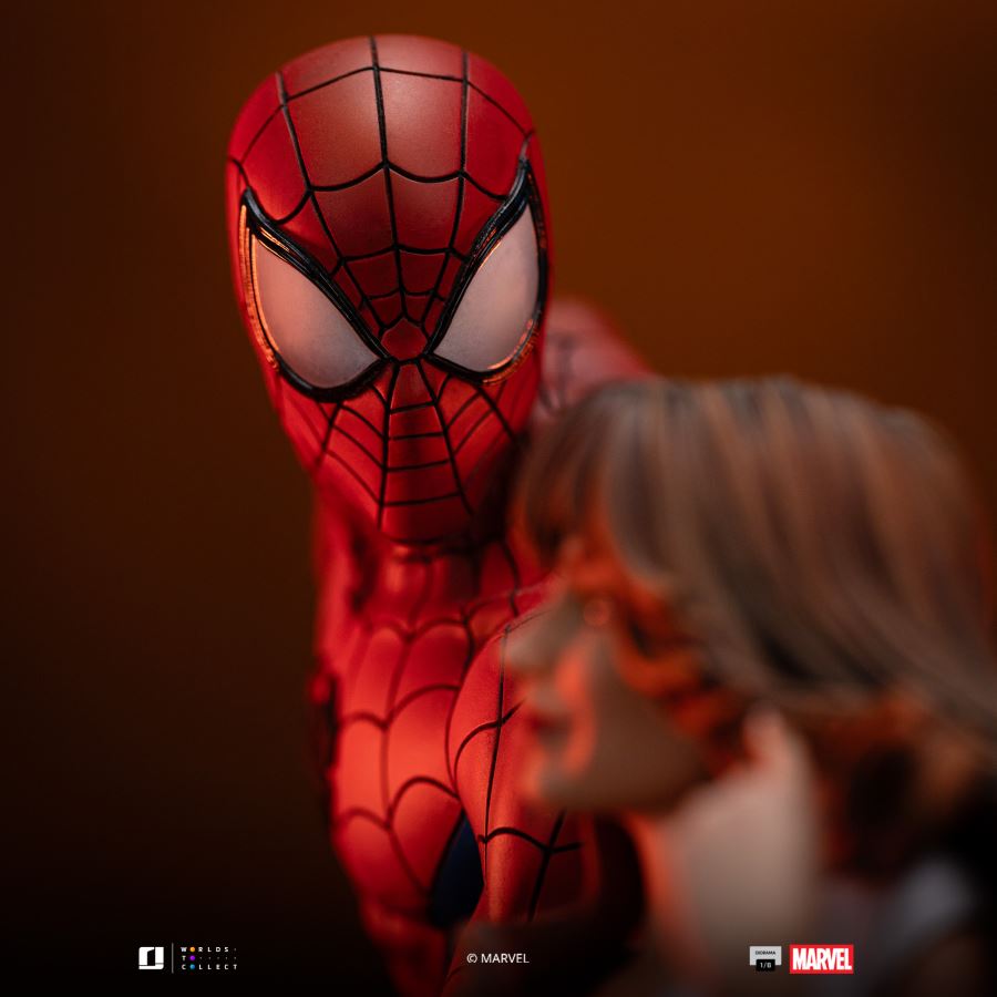 Spiderman & Mary Jane Diorama1/6
