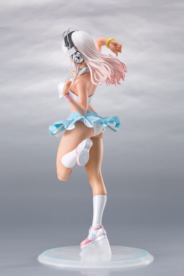 Super Sonico Cheerleader Ver. -Sun Kissed- 1/6