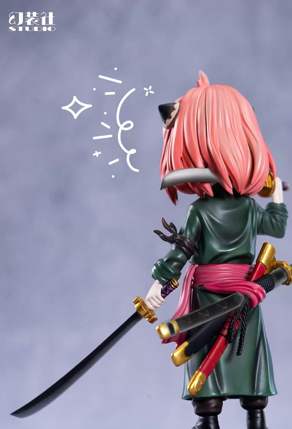 Anya Forger COS Roronoa Zoro - Spy x Family