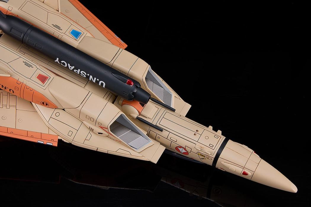 PLAMAX PX17 1/72 VF-1D Fighter Valkyrie