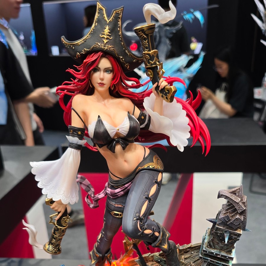 Miss Fortune the Bounty Hunter - League of Legends [Licensed]