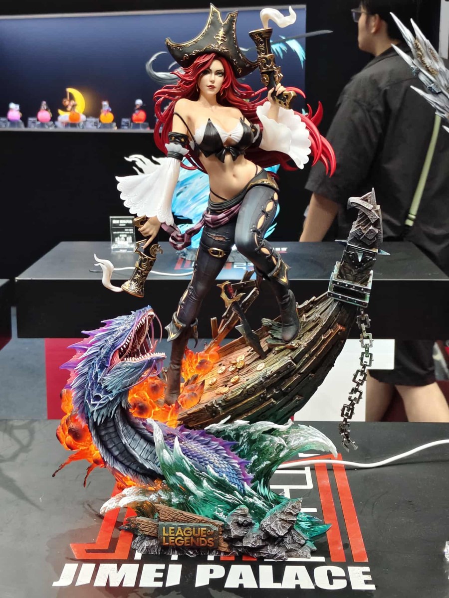 Miss Fortune the Bounty Hunter - League of Legends [Licensed]