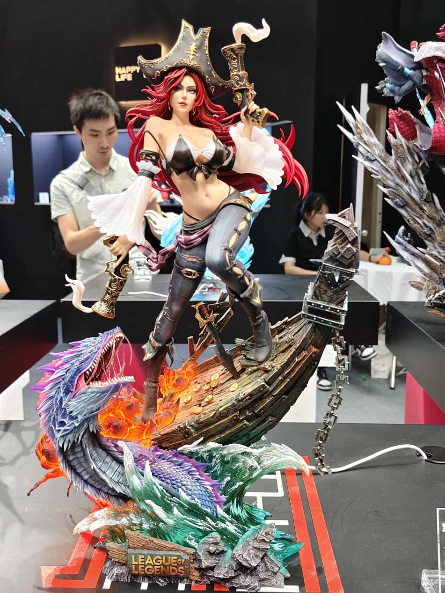 Miss Fortune the Bounty Hunter - League of Legends [Licensed]