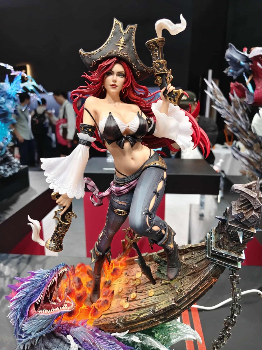 Miss Fortune the Bounty Hunter - League of Legends [Licensed]