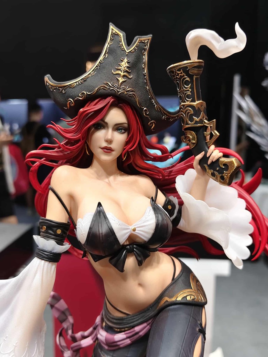 Miss Fortune the Bounty Hunter - League of Legends [Licensed]