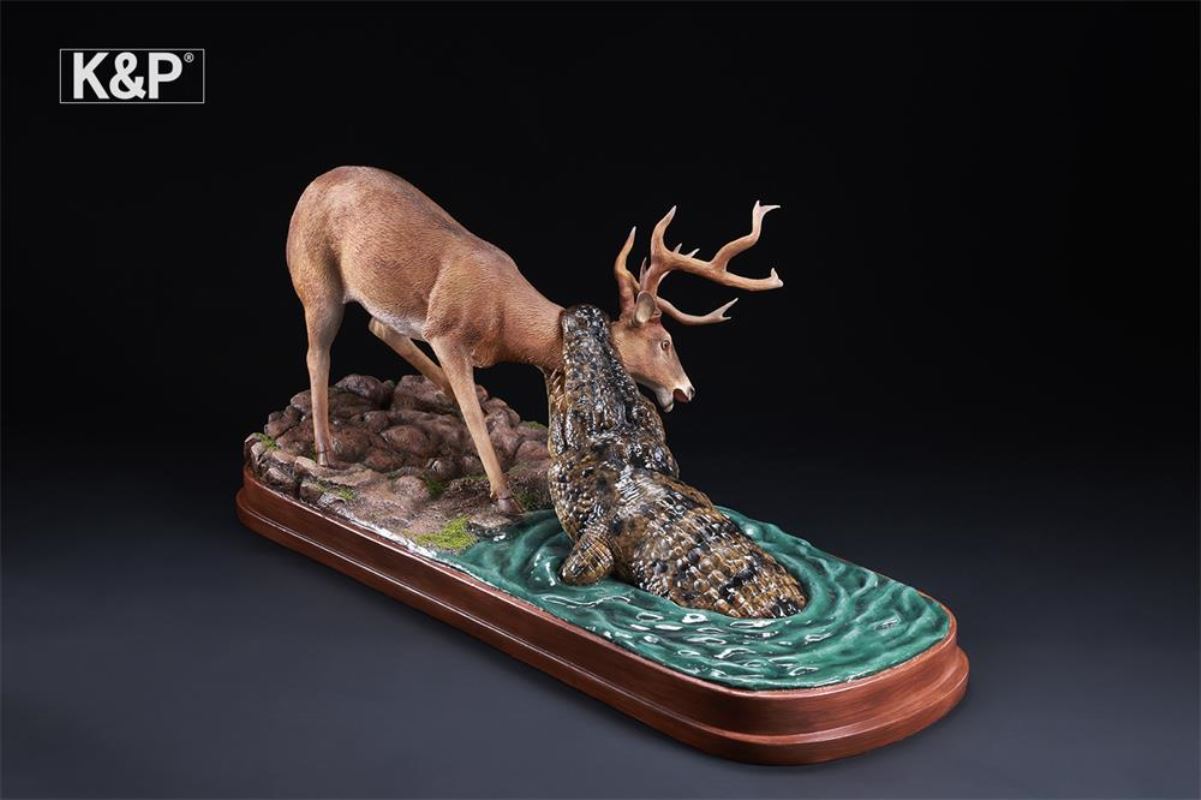 Deer & Crocodile Animal Trendy - the line between life and death
